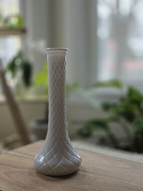 Vintage Hoosier Milk Glass Bud Vase